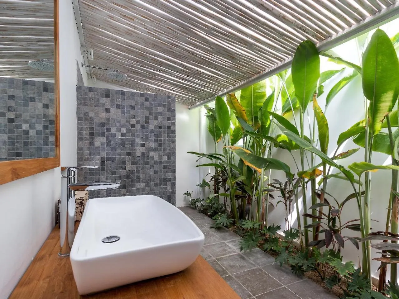 Villa Atmo Seminyak  0*, Seminyak (Bali) Indonesia